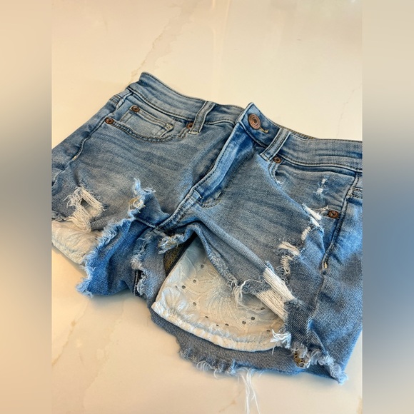 American Eagle Denim Short with Floral Pockets - Picture 1 of 7
